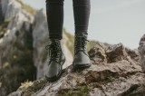 Be Lenka Winter | black